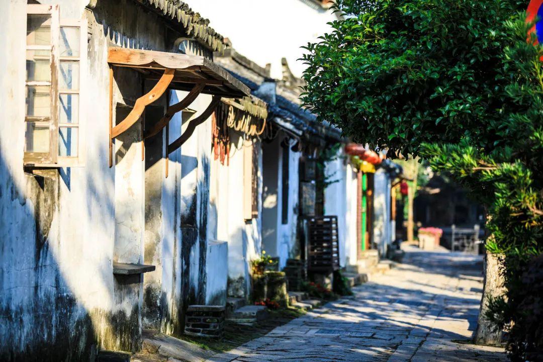 南方小土豆“攻陷”哈尔滨服装城,靴子帽子耳罩最抢手
